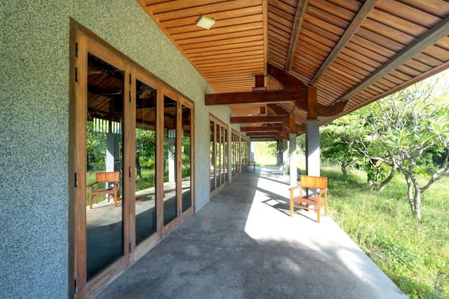 козирки - 44040 клиенти